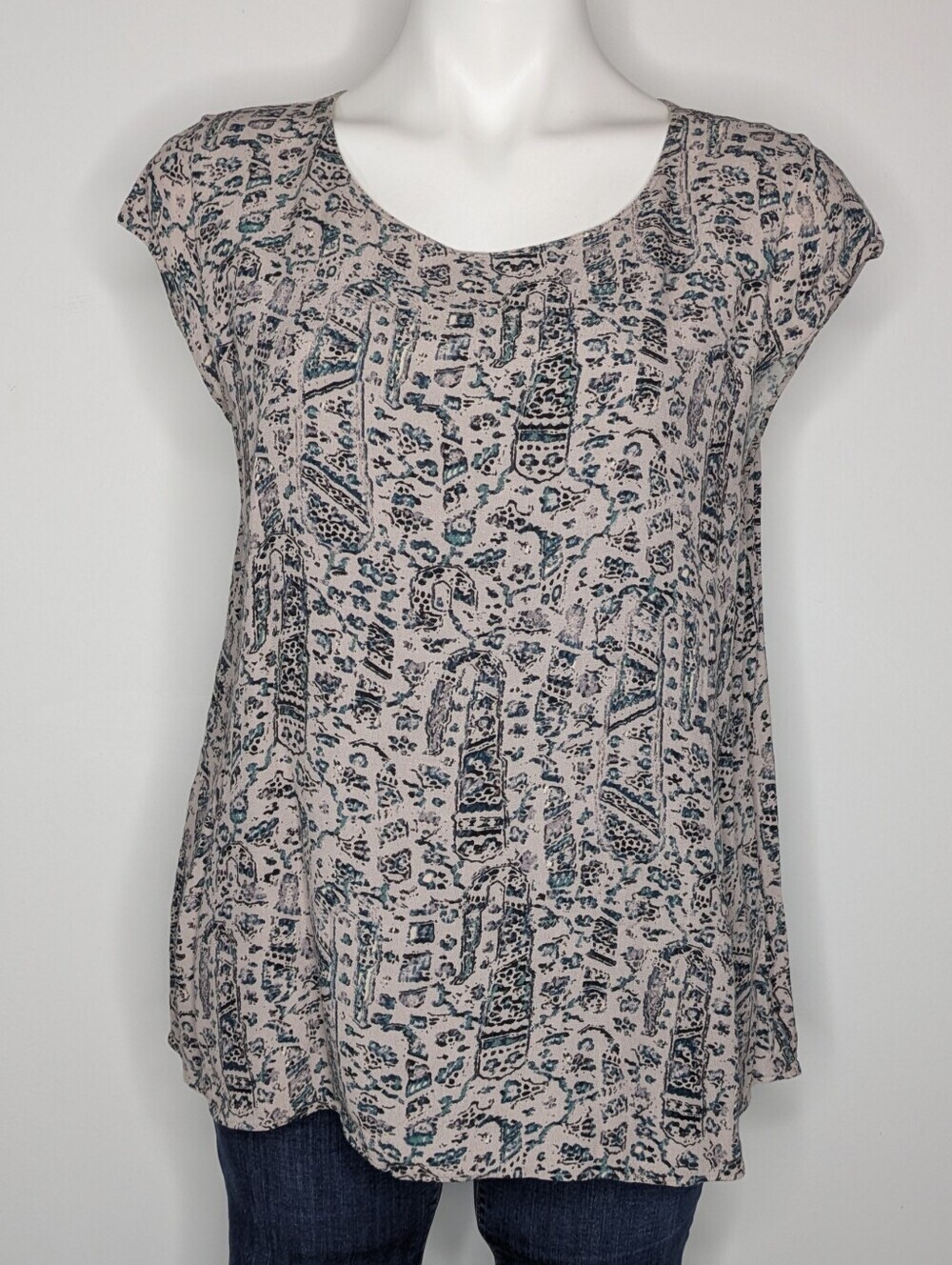 Wilfred Free Aritzia Grey Abstract Short Sleeve Top M